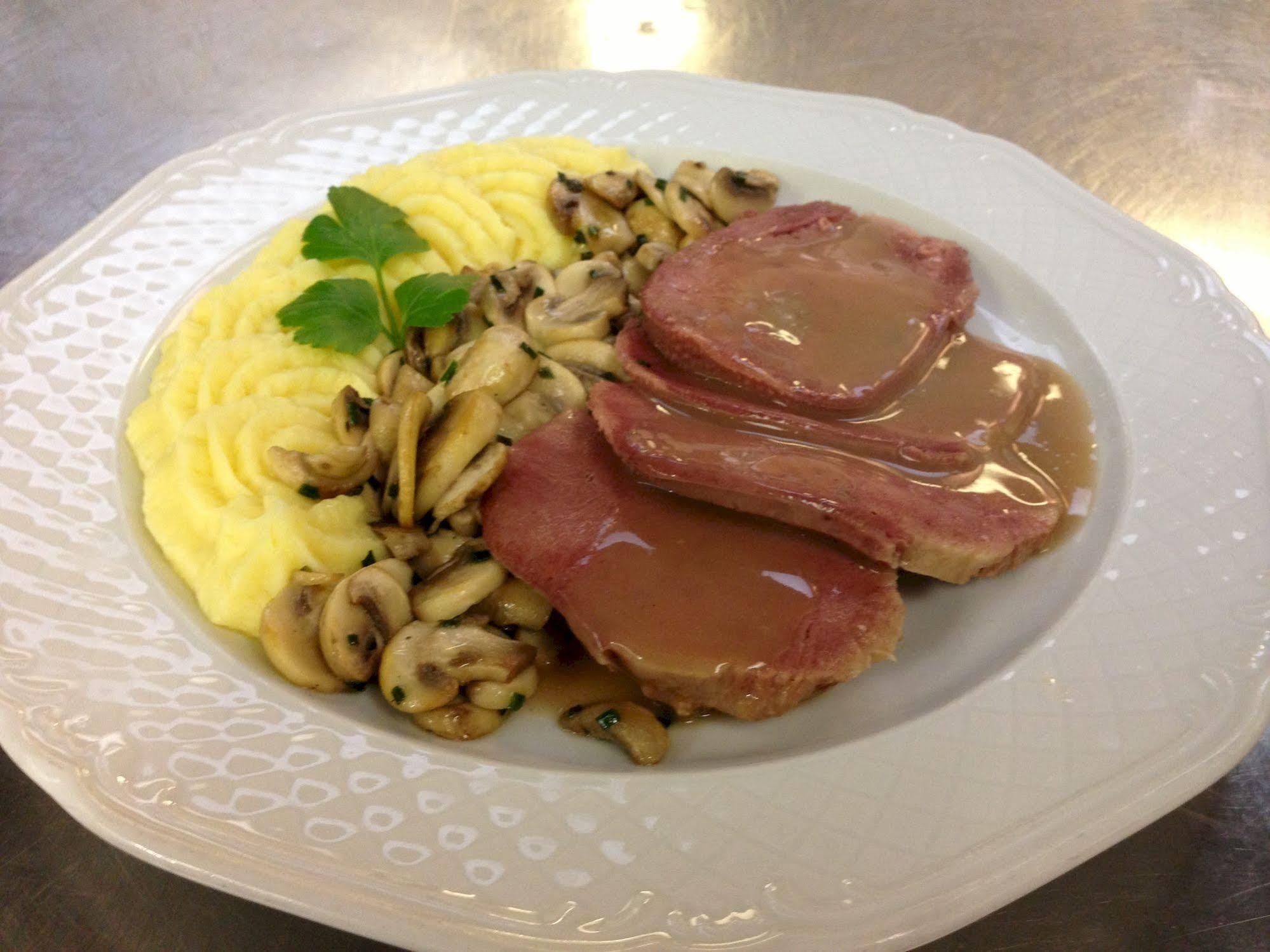 Hotel & Restaurant Zur Spreewaelderin Golssen Luaran gambar